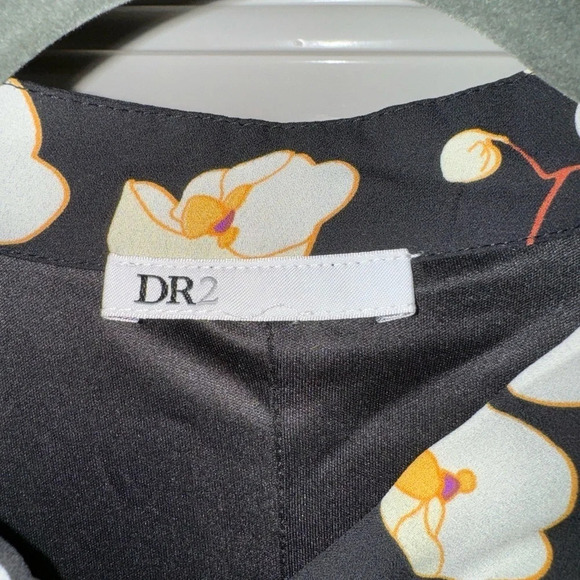 🎆DR2 Sz ~ S Black Floral V-Neck A-Line Dress with Neck Tie - Picture 6 of 9